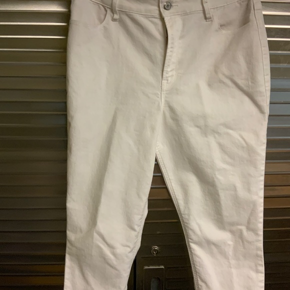 Old Navy jeans - Picture 2 of 5